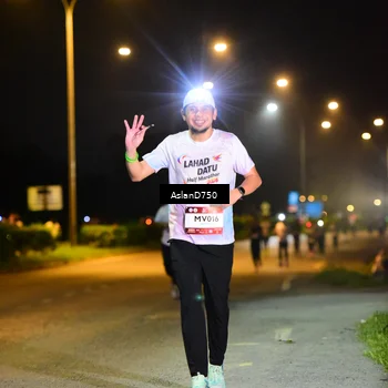 Runner Photo 7718074