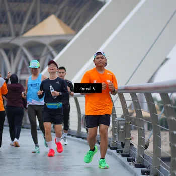 Runner Photo 7718084
