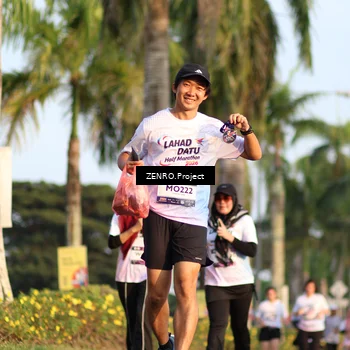 Runner Photo 7718085