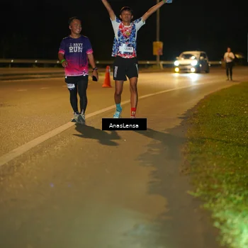 Runner Photo 7718100