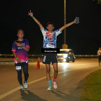 Runner Photo 7718105