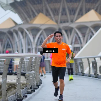 Runner Photo 7718123