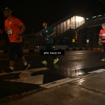 Runner Photo 7718126