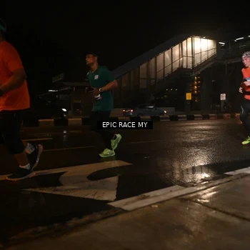 Runner Photo 7718132
