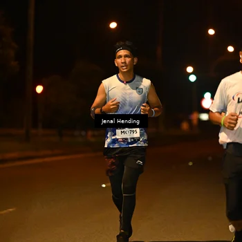 Runner Photo 7718133