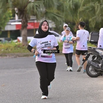 Runner Photo 7718147