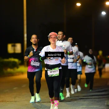Runner Photo 7718148