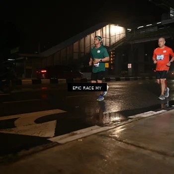 Runner Photo 7718160