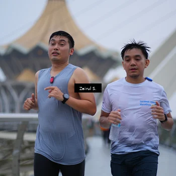 Runner Photo 7718168