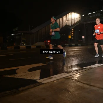 Runner Photo 7718174
