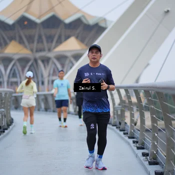 Runner Photo 7718179