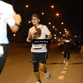 Runner Photo 7718180