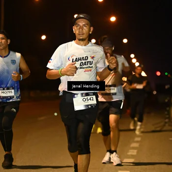 Runner Photo 7718185