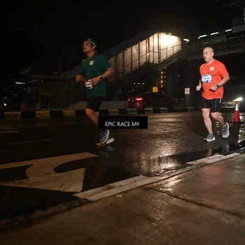 Runner Photo 7718190