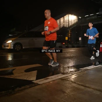 Runner Photo 7718191