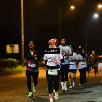 Runner Photo 7718192