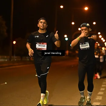 Runner Photo 7718202