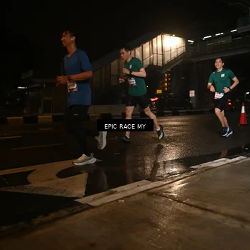 Runner Photo 7718204