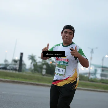 Runner Photo 7718205