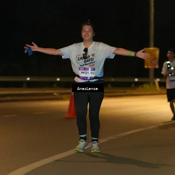 Runner Photo 7718211