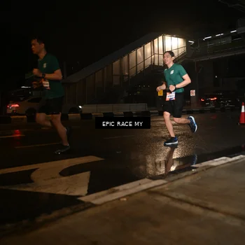 Runner Photo 7718220