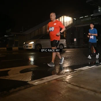 Runner Photo 7718234