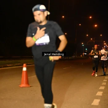 Runner Photo 7718258
