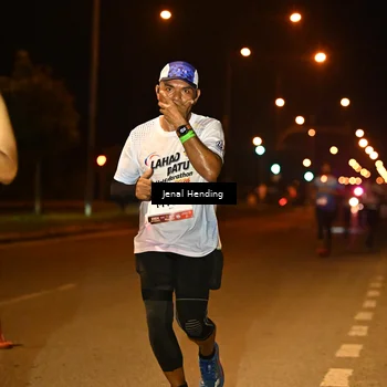Runner Photo 7718259