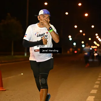 Runner Photo 7718264