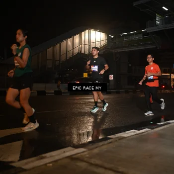 Runner Photo 7718295