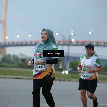 Runner Photo 7718317