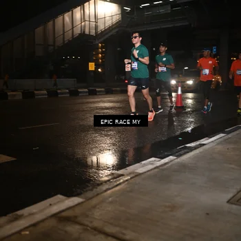 Runner Photo 7718321