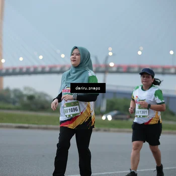 Runner Photo 7718323