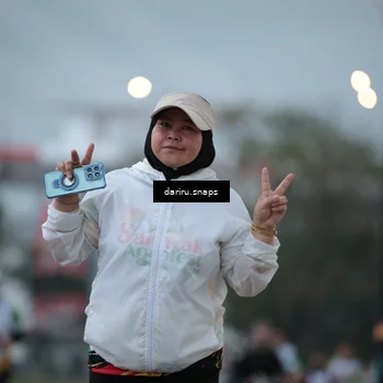 Runner Photo 7718378