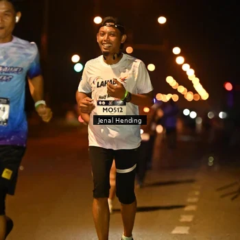 Runner Photo 7718384