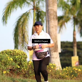 Runner Photo 7718400