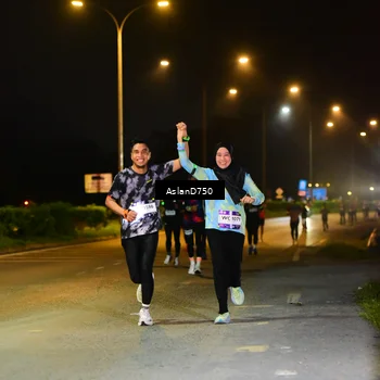 Runner Photo 7718408