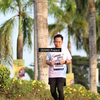 Runner Photo 7718424