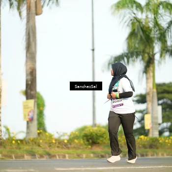 Runner Photo 7718428