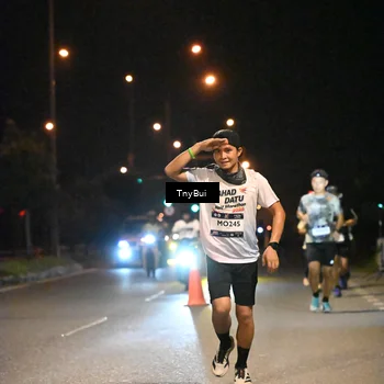 Runner Photo 7718430
