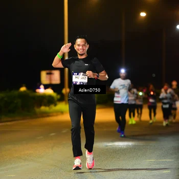 Runner Photo 7718431