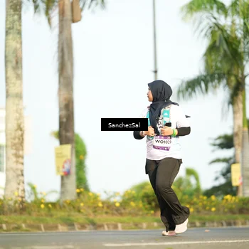 Runner Photo 7718434