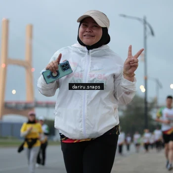 Runner Photo 7718455