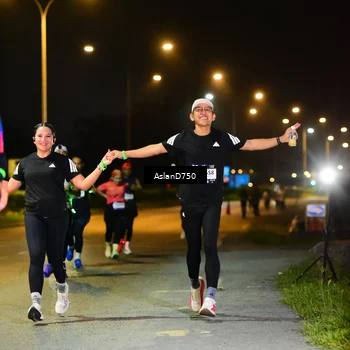 Runner Photo 7718458