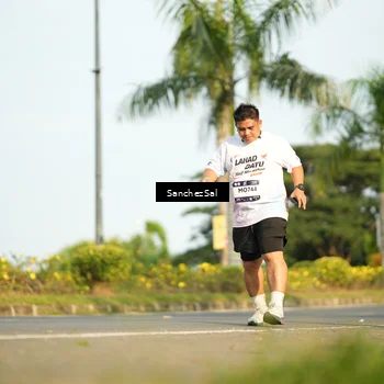 Runner Photo 7718467
