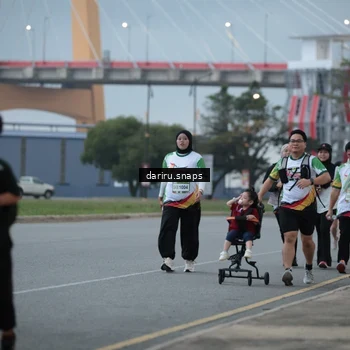 Runner Photo 7718488