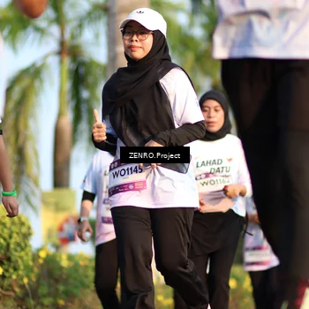 Runner Photo 7718490