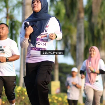 Runner Photo 7718496