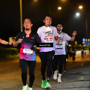 Runner Photo 7718527