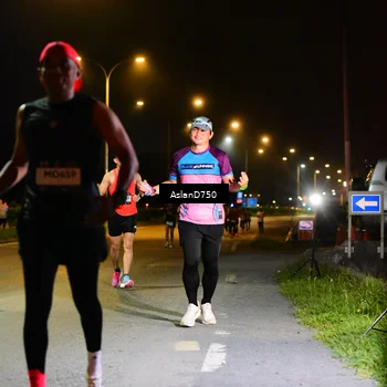 Runner Photo 7718535